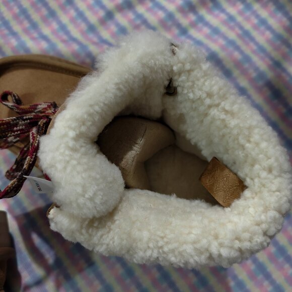 UGG Funkarra Lace-up Snow Boots - Picture 8 of 8